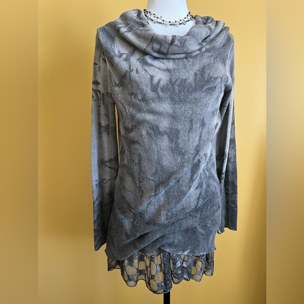 Tunic- fully lined with beautiful lace trim underneath. Made in Italy.